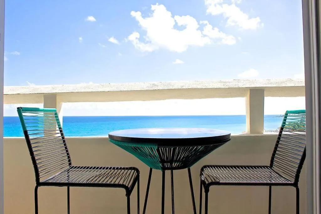 Beachfront Ph+Roof Garden, Ocean & Lagoon Views 0*, Cancun Mexico