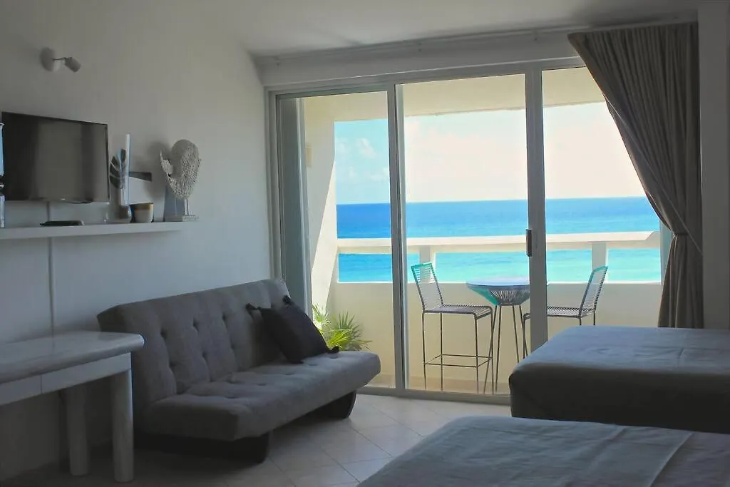Beachfront Ph+Roof Garden, Ocean & Lagoon Views